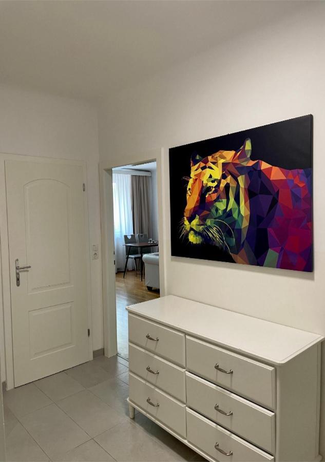 Apartment Wien Mitte ภายนอก รูปภาพ
